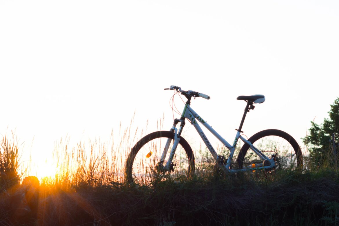 Uniwersalny uchwyt rowerowy – idealny towarzysz każdego cyklisty